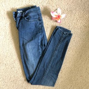 URBAN OUTFITTERS Twig Super High Rise Skinny Jeans